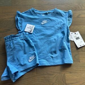 NWT Nike Toddler Set size 4T